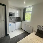 Rent 5 bedroom house in West Midlands