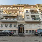 Rent 1 bedroom apartment of 26 m² in MILANO