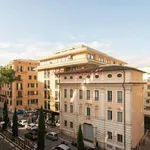 Rent 5 bedroom apartment of 230 m² in Roma