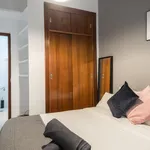 Rent 5 bedroom apartment in Madrid