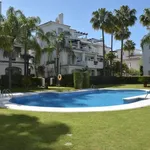 Alquilo 4 dormitorio apartamento de 110 m² en Marbella