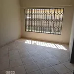 Rent 1 bedroom apartment of 39 m² in Pretoria