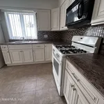 Rent 1 bedroom apartment of 237 m² in Staten Island