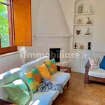 Rent 4 bedroom house of 135 m² in Bisceglie