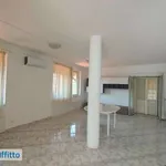 Affitto 5 camera appartamento di 140 m² in Palermo