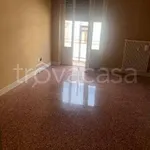 Affitto 5 camera appartamento di 140 m² in Terni