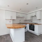 Rent 3 bedroom flat in South West England