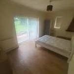 Rent 8 bedroom house in East Midlands