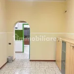 Rent 5 bedroom apartment of 100 m² in Crotone