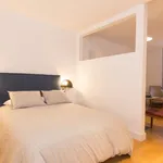 Rent 1 bedroom apartment of 25 m² in Granada']