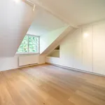 Maison de 257 m² avec 4 chambre(s) en location à Uccle