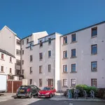 Rent 3 bedroom apartment in Edinburgh