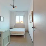 Rent 5 bedroom apartment in Milan