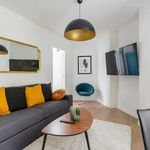 Rent 2 bedroom apartment of 450 m² in Lyon