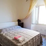 Rent 3 bedroom apartment of 80 m² in Roma