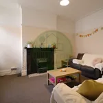 Rent 5 bedroom house in Leeds