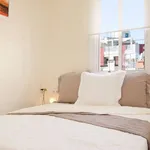 Rent 2 bedroom apartment of 30 m² in barcelona