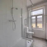 Maison de 610 m² avec 5 chambre(s) en location à Court-Saint-Etienne