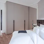 Pronajměte si 3 ložnic/e byt o rozloze 94 m² v Prague