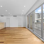 Rent 3 bedroom apartment in Port Melbourne