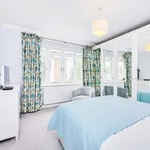 Rent 4 bedroom flat in London