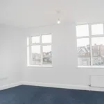 Rent 3 bedroom flat in South West England