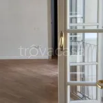 Rent 5 bedroom apartment of 250 m² in Brescia