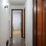 Rent a room of 99 m² in valencia