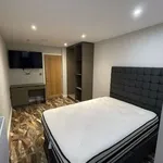 Rent 2 bedroom flat in Kirklees