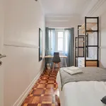 Rent 7 bedroom apartment in Lisbon