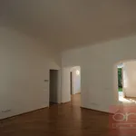 Pronajměte si 1 ložnic/e byt o rozloze 134 m² v Prague