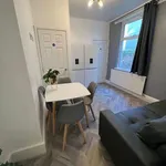 Rent 6 bedroom flat in North West England