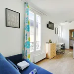 Rent 1 bedroom apartment of 18 m² in Paris