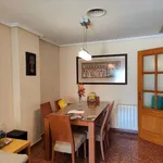 Rent a room of 86 m² in valencia