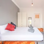 Rent a room of 103 m² in lisbon