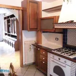 Rent 3 bedroom apartment of 95 m² in Milan