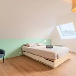 Louez une chambre de 270 m² à Valenciennes