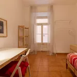 Rent a room in lisbon