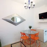 Rent a room of 130 m² in madrid