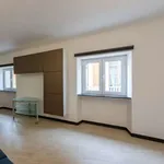 Rent 2 bedroom apartment in genoa