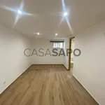 Rent 4 bedroom house of 132 m² in Amadora