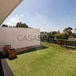 Alugar 4 quarto casa de 355 m² em Cidade da Maia