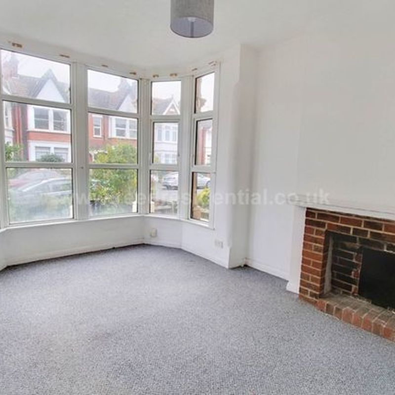 Flat to rent in Boscombe Road, Southend On Sea SS2