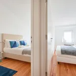 Rent 4 bedroom apartment in Lisbon