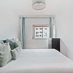 Rent 3 bedroom apartment in lisbon