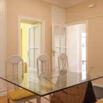 Rent 4 bedroom apartment of 120 m² in madrid