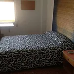 Rent a room of 130 m² in valencia