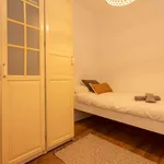 Rent 3 bedroom apartment of 80 m² in barcelona