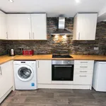 Rent 7 bedroom house in Leeds