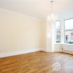 Rent 2 bedroom flat in Aberdeen